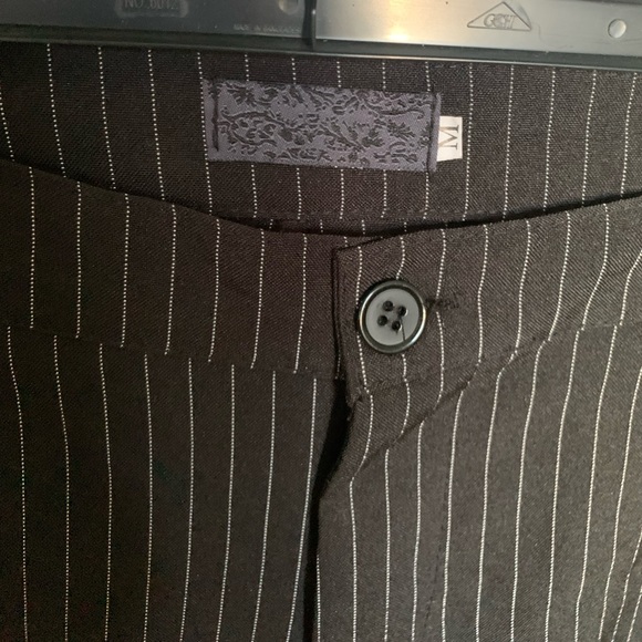 Black and white men suit (BLAZER AND PANTS INCLUDED) - Picture 5 of 8